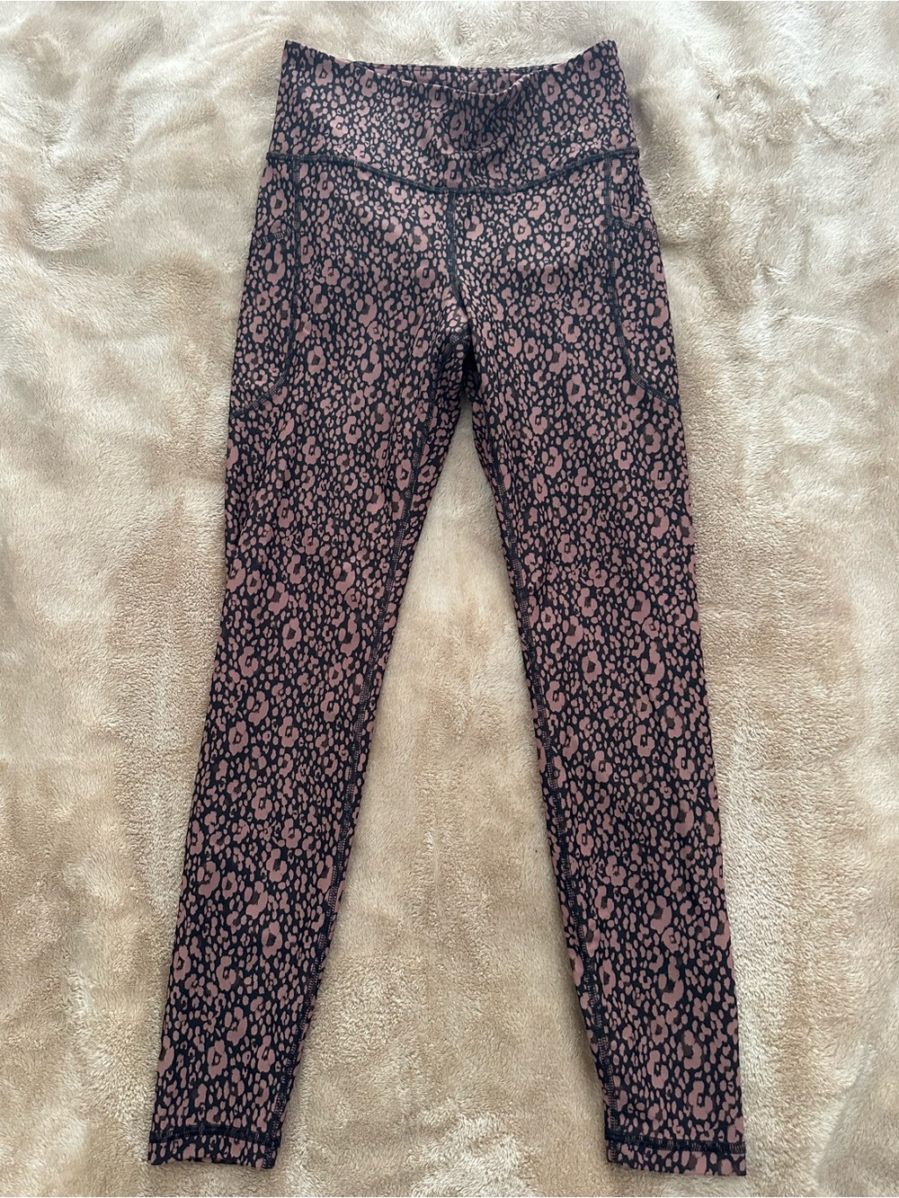 Old Navy PowerSoft High Rise Leopard Leggings Side Pockets Size Small